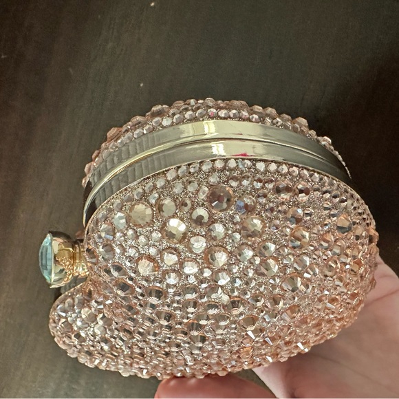 Ramla Champagne Heart Shaped Crystal Clutch/Crossbody NEW - Picture 5 of 6